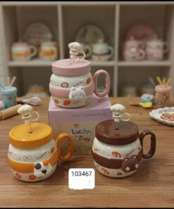 Ceramic mug with lid with straw