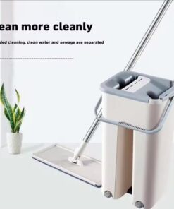 Flat mop with bucket